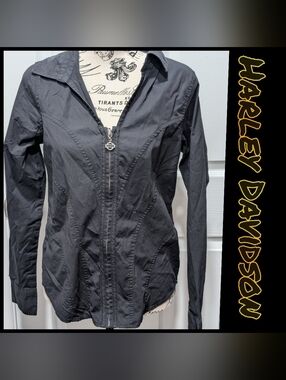 SOLD.   Harley-Davidson Women's Black Fitted Zip Top